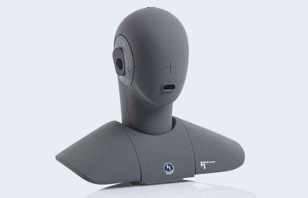 Front view of artificial head HMS II.6