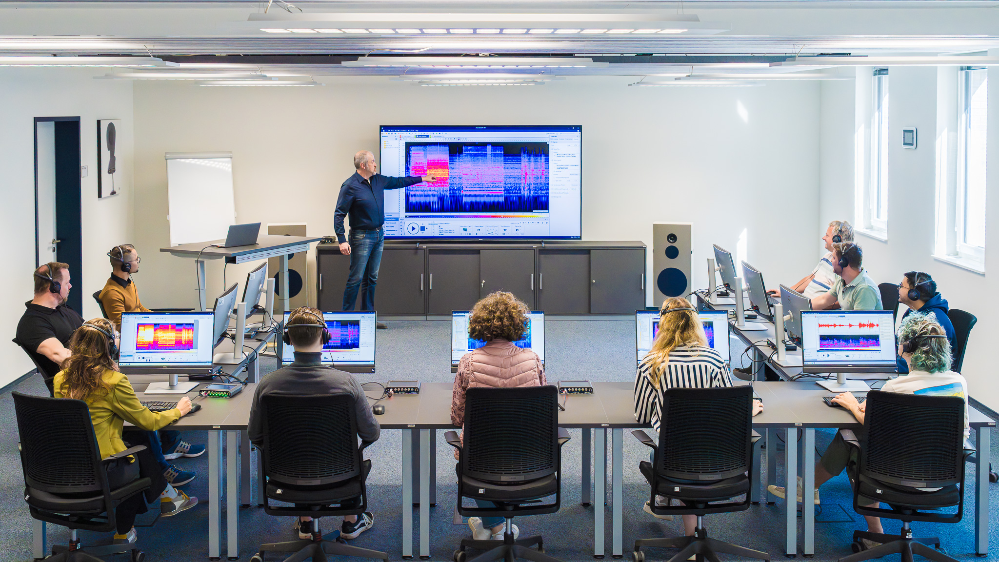 - Head Acoustics GmbH